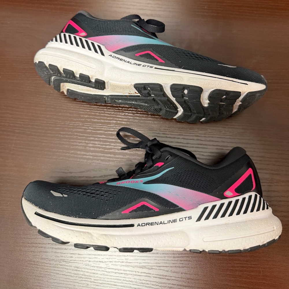 Brooks Adrenaline GTS 23 GTX Women’s Running Shoes - Picture 9 of 11